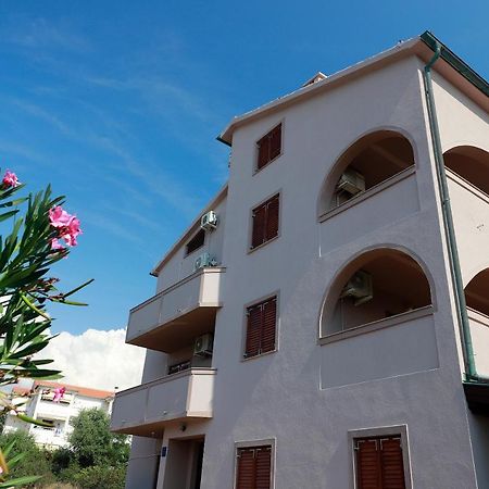 Apartments Dario 诺瓦利娅 外观 照片