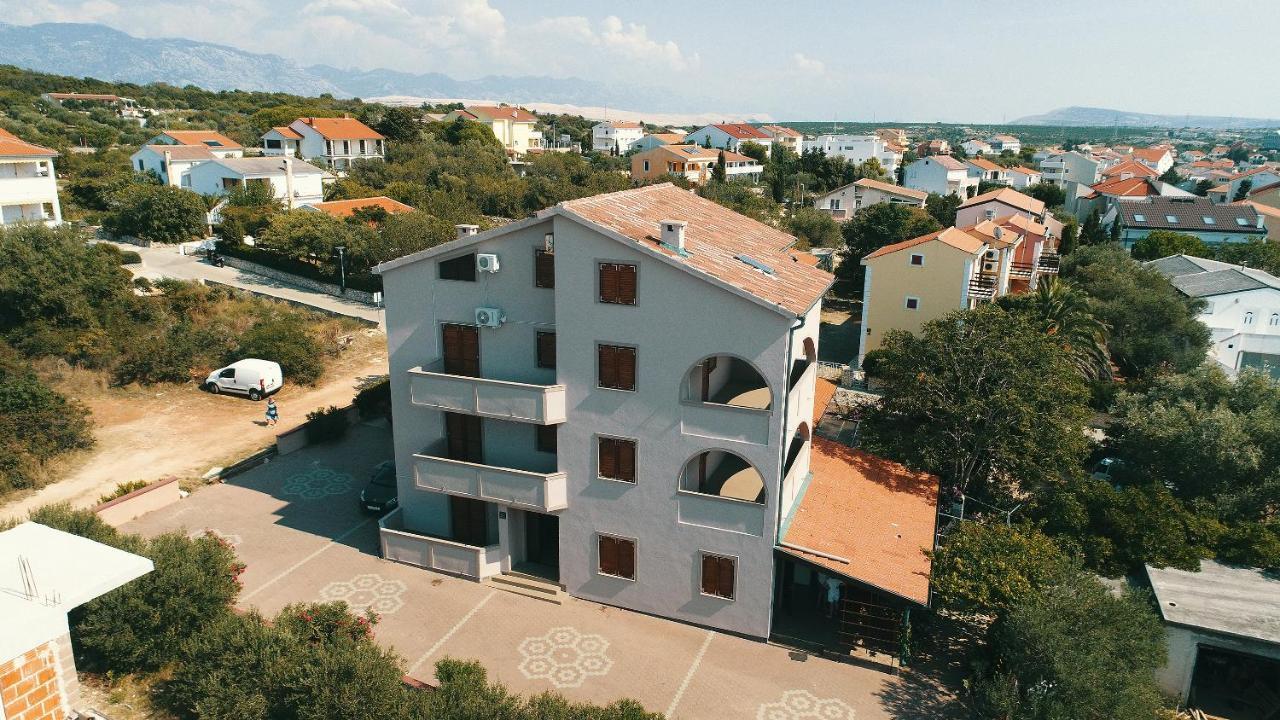 Apartments Dario 诺瓦利娅 外观 照片