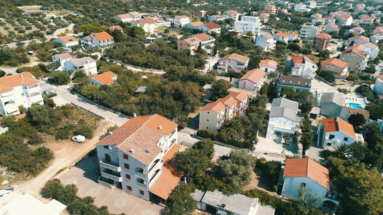 Apartments Dario 诺瓦利娅 外观 照片